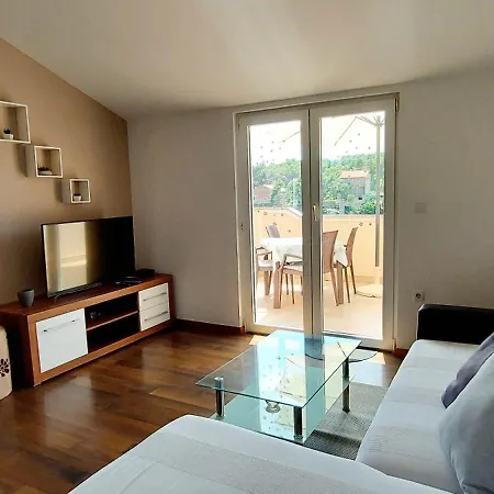Apartment Marijana Rab Town