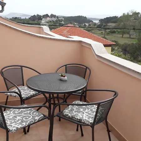 Apartment Marijana Rab Town